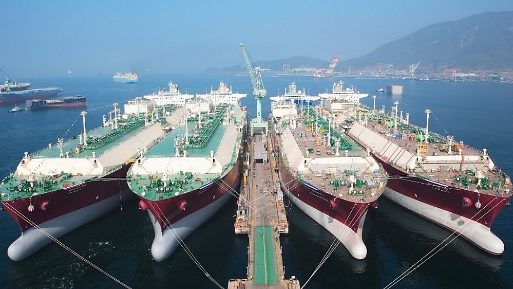 Shell to double LNG bunkering fleet by 2025